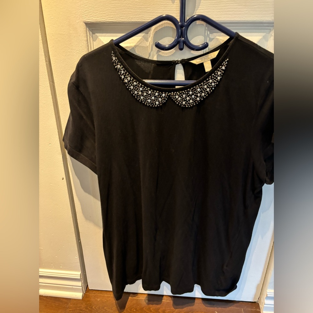 Banana Republic t-shirt with beaded collar